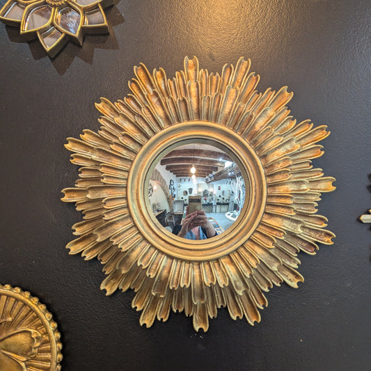 Miroir soleil convexe doré style miroir de sorcière cabinet de curiosités