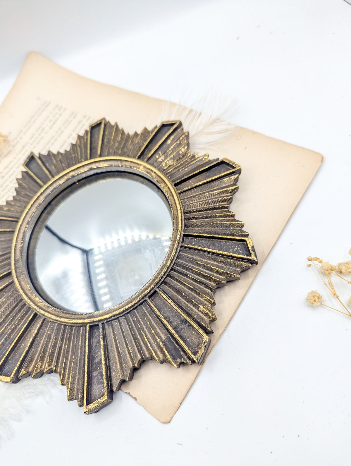 Miroir convexe soleil vu de biais, verre bombé