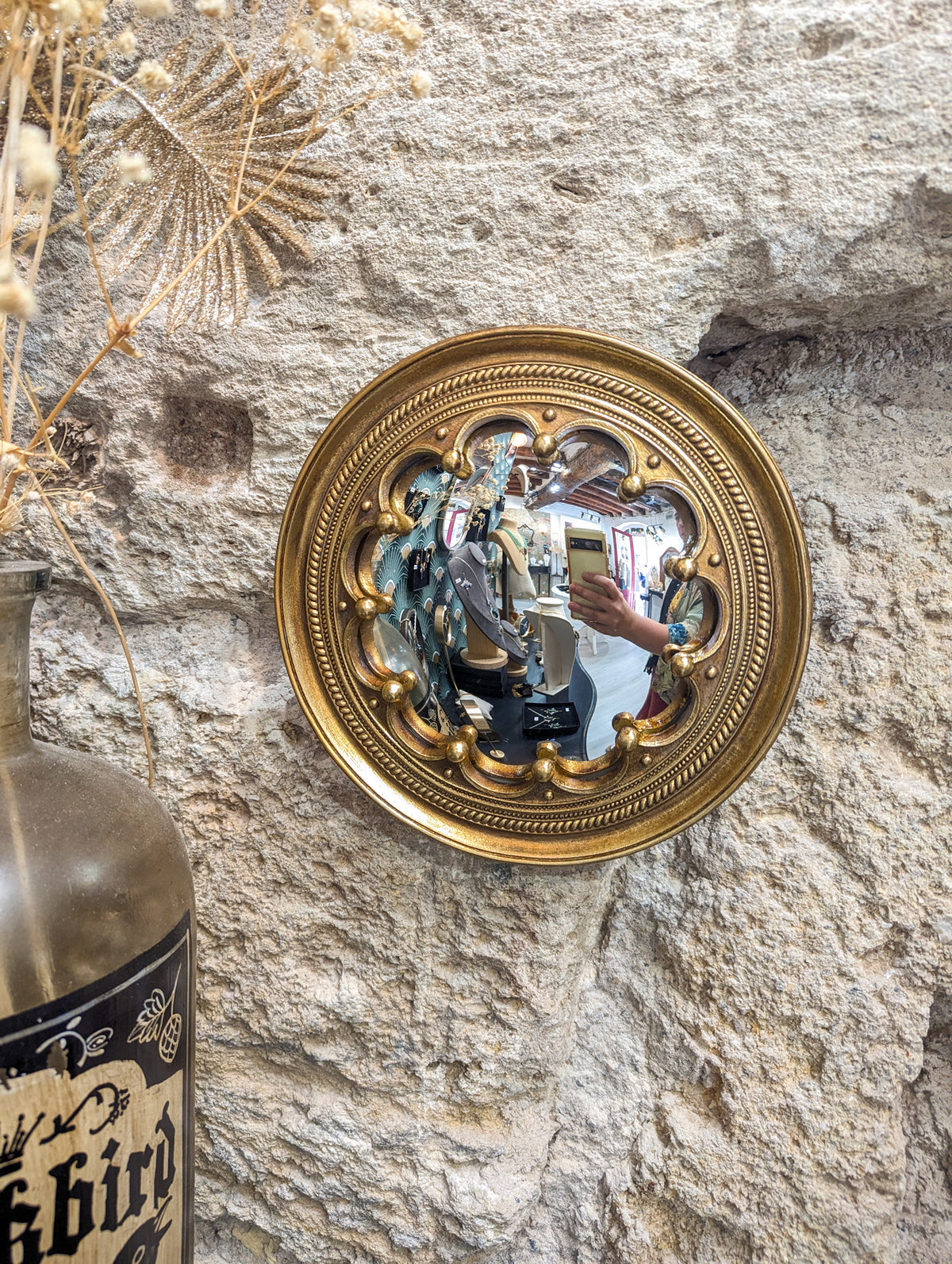 Miroir de sorcière doré 19 cm, ambiance vintage chic avec fleurs séchées