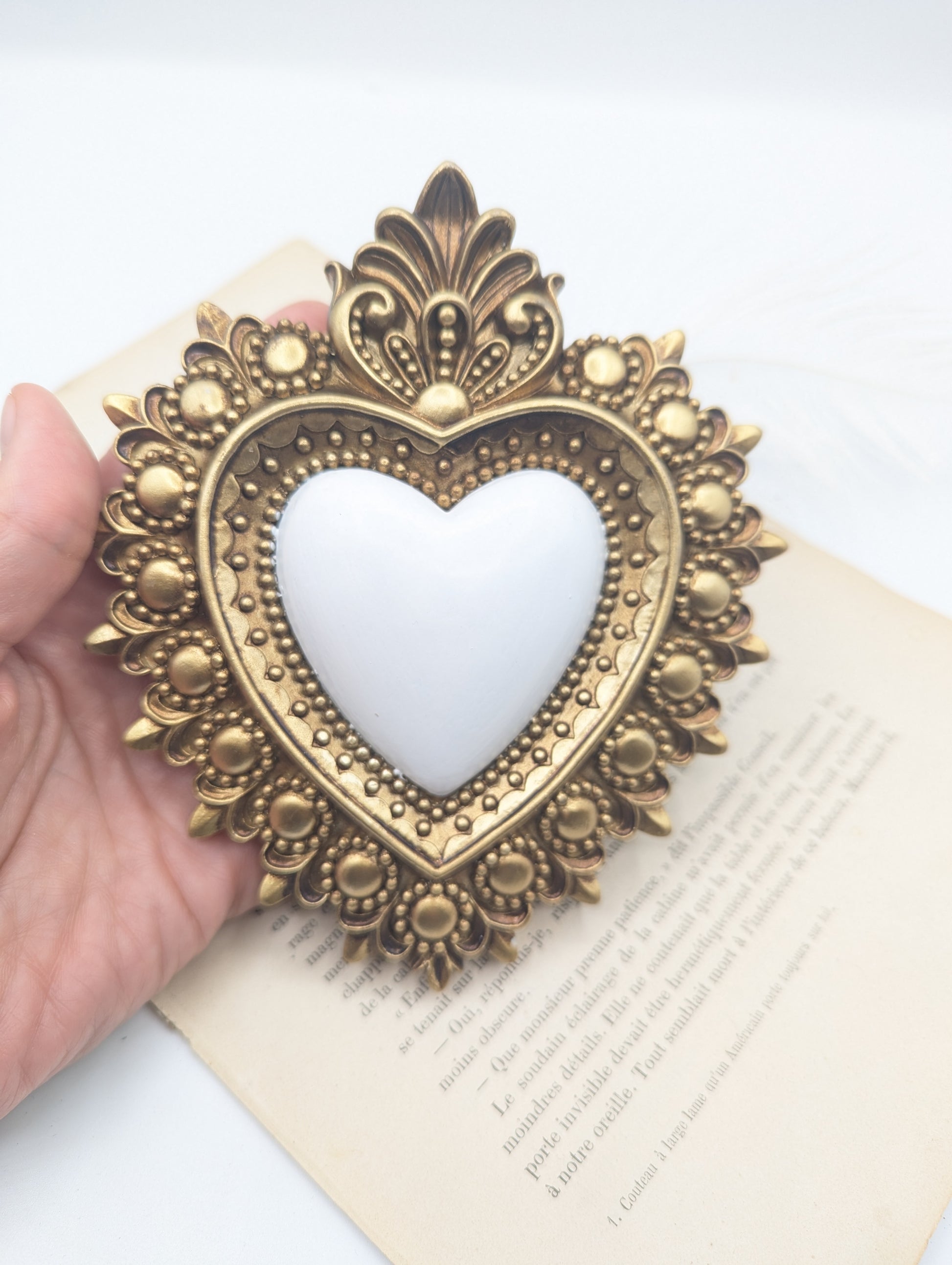 ornement barique coeur sacré ex voto conte de fée