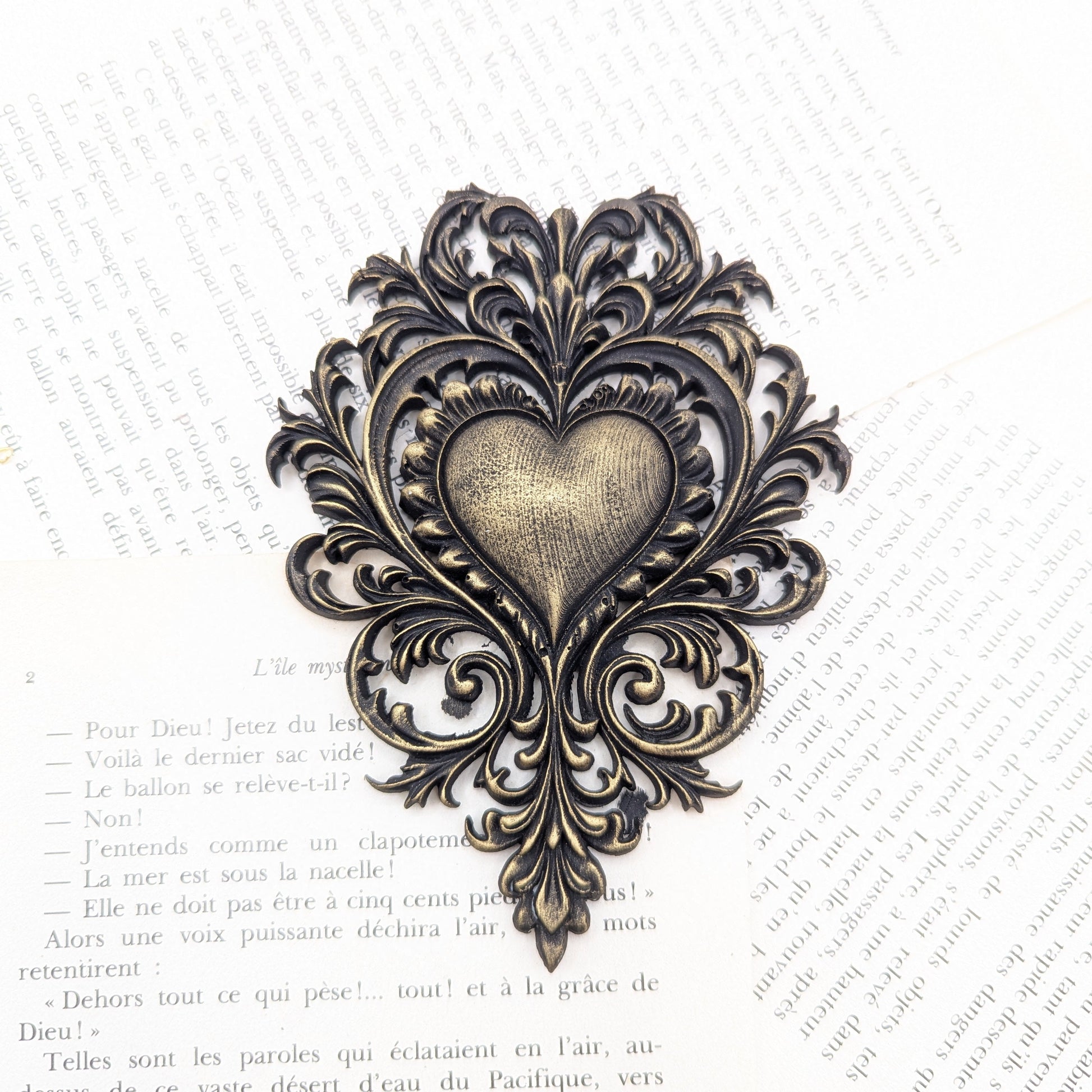 coeur sacré ex voto noir gothique