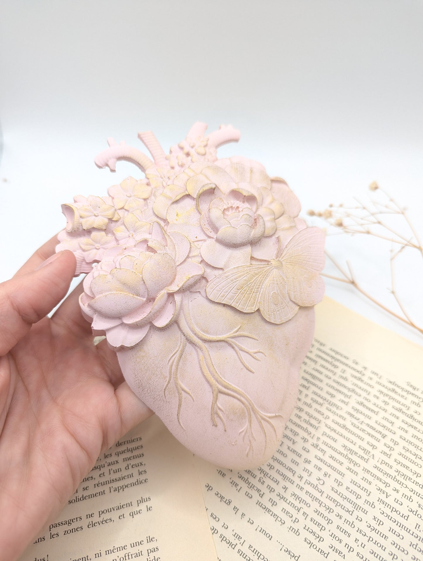  Cœur anatomique rose pastel en résine – décoration murale fait main Sud de la France