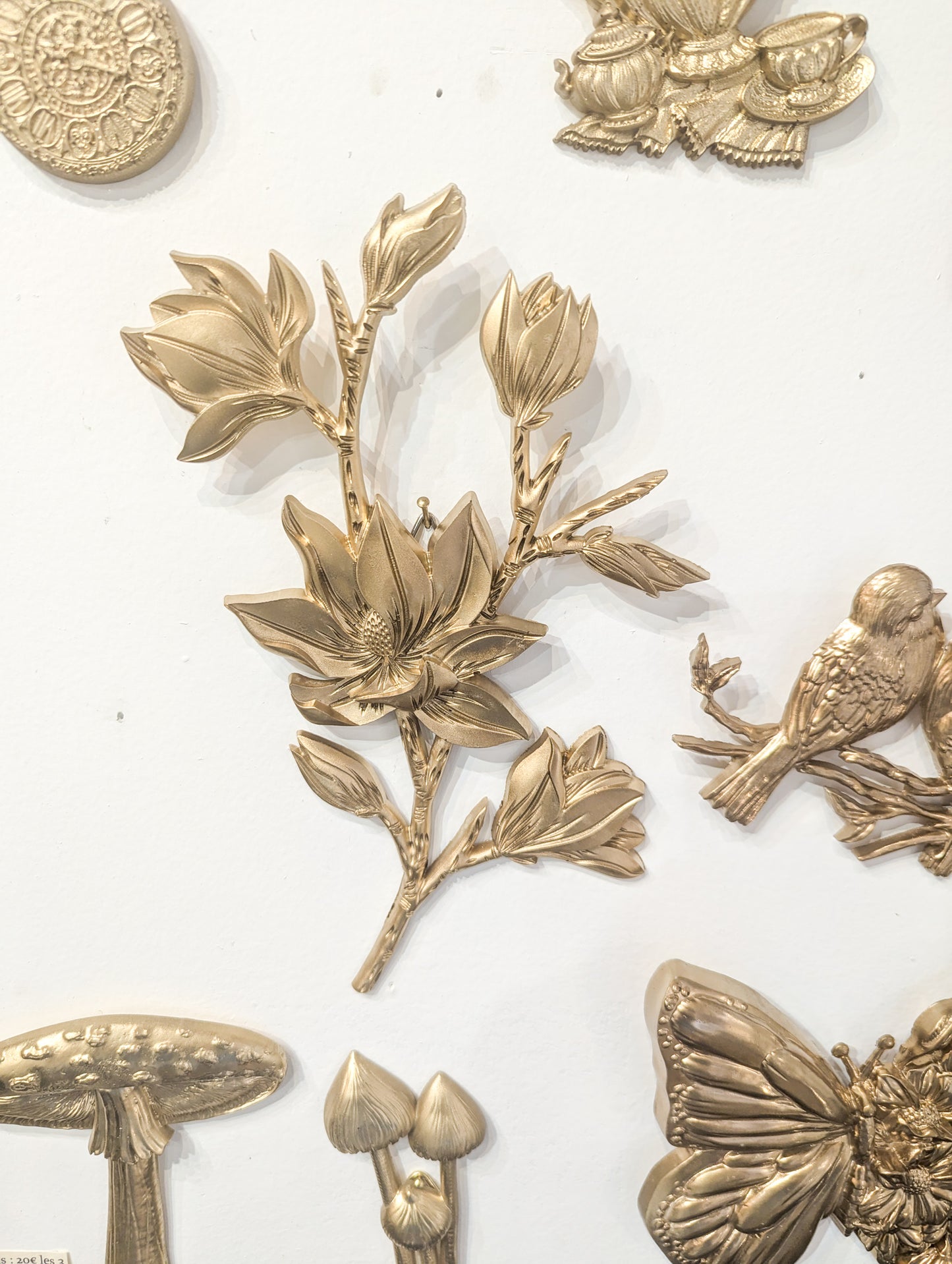 Décoration murale botanique magnolia pour intérieur romantique et raffiné