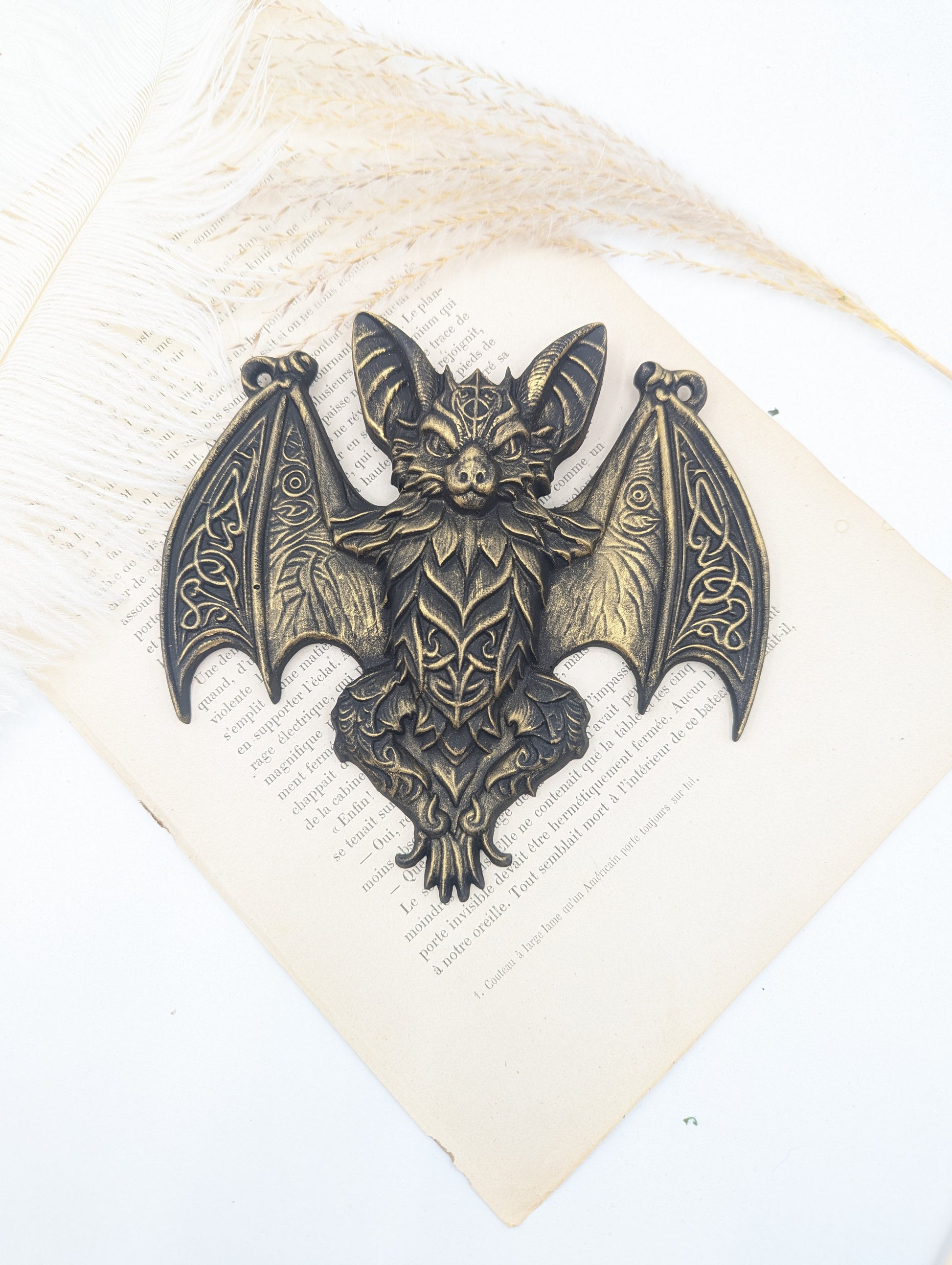 Décoration murale chauve-souris gothique steampunk aux motifs celtiques noir antique