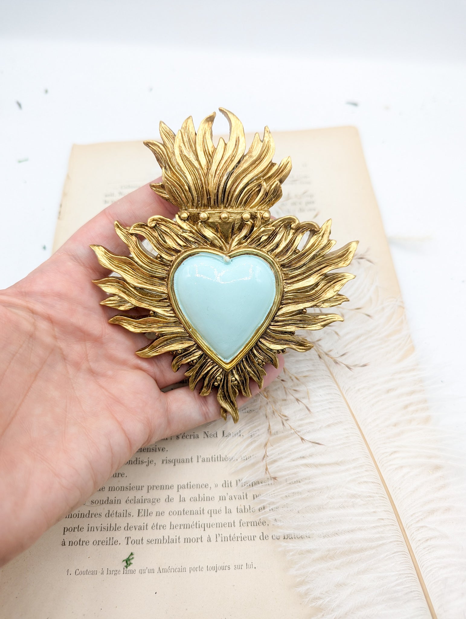 Coeur sacre ex voto dore et vert