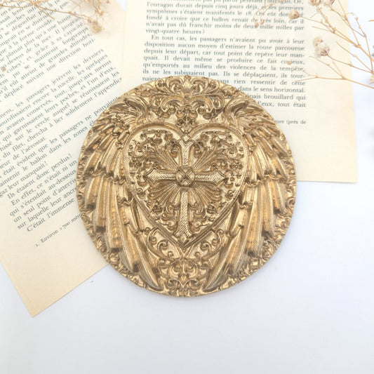  Décoration murale cœur sacré ex-voto ailes d'ange doré – style baroque vintage spirituel cabinet de curiosité