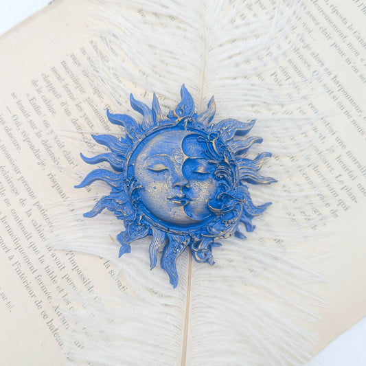Soleil et lune en résine bleu – idée cadeau ésotérique astrologique original
