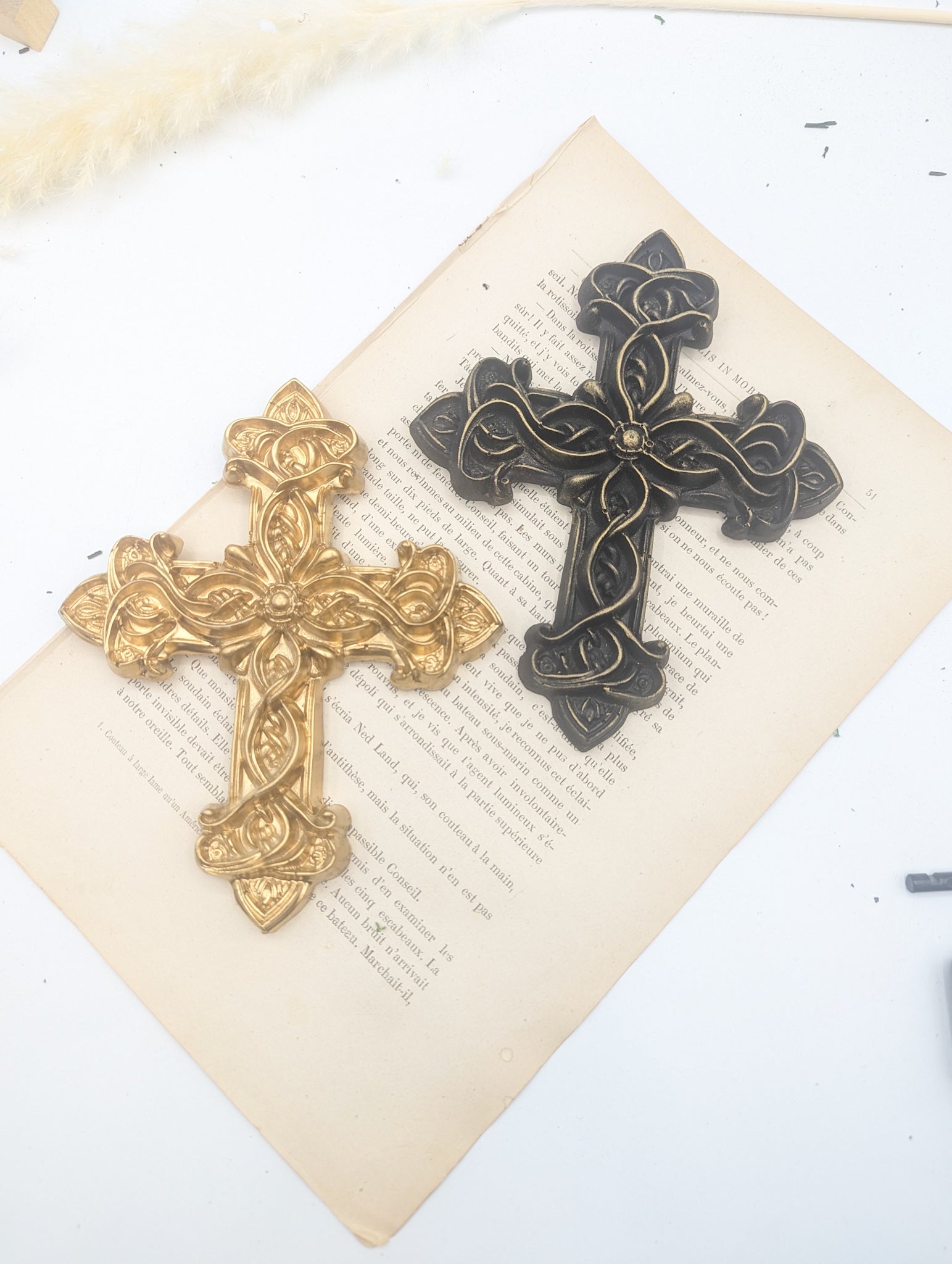 Lot de deux decoration murale ex voto