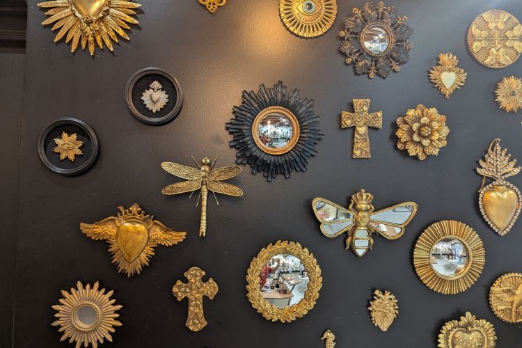 Cabinet de curiosité, ex voto, miroir de sorcière boutique en ligne